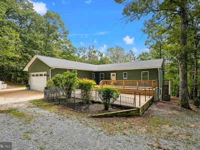 884 Old Ferry Ln, Bluemont, VA, 20135