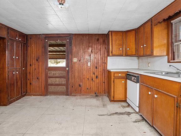 4th image of 588 Linville Grimes Rd