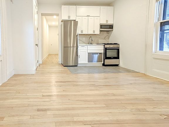 4th image of 111 S Oxford St #6B