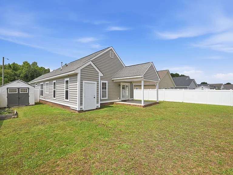 2517 Sawgrass Dr — Photo 27