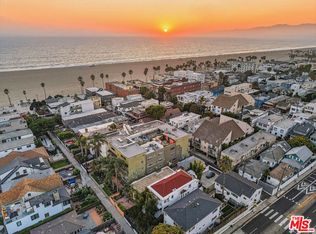 51 Sunset Ave, Venice, CA 90291
