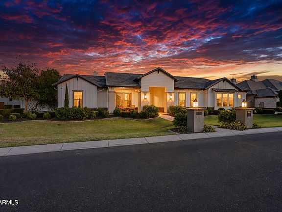 4th image of 2653 E ORIOLE Drive