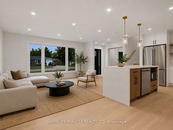 3rd image of 357 Simon St