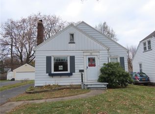 125 Curtice Rd, Rochester, NY 14617