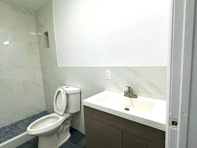 280 Forrest St #2 — Photo 10