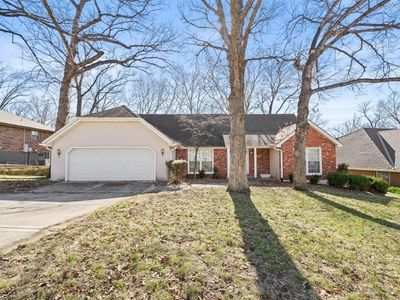 715 NW 40th Ter, Kansas City, MO, 64116