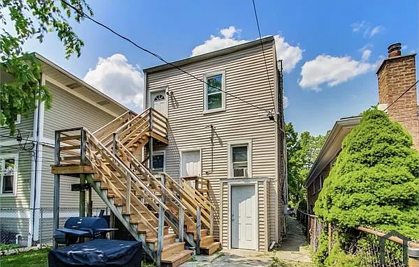 1921 Grey Ave #1 — Photo 2