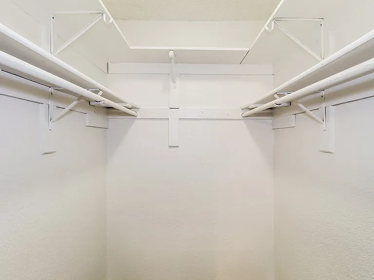 2800 Terry Ct — Photo 11