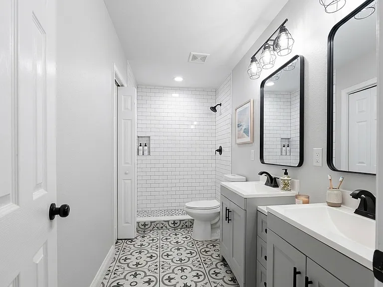 7816 Robert E Lee Rd — Photo 4
