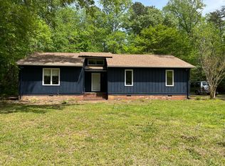 802 Corrotoman Cir, Kilmarnock, VA 22482