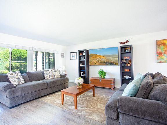 4th image of 17099 Bernardo Center Dr