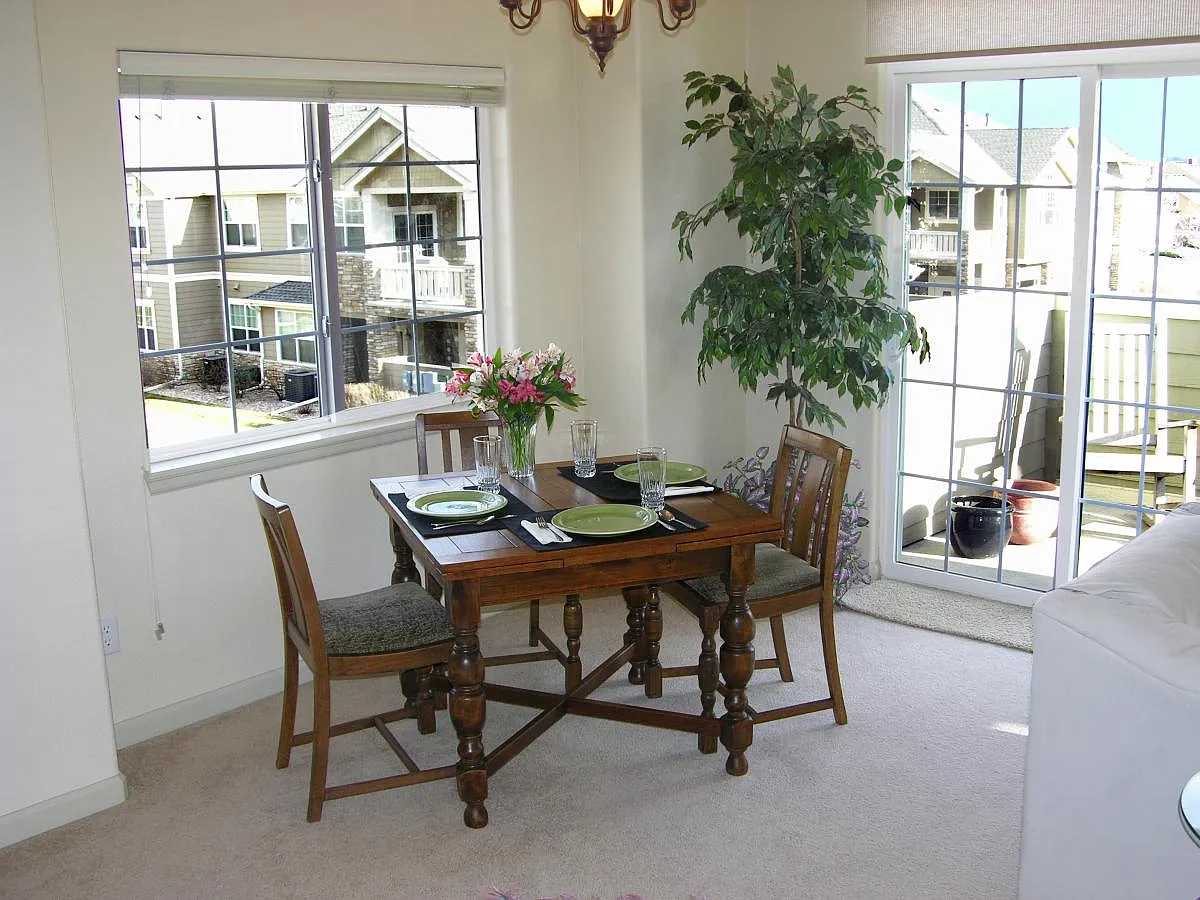 2 bed, 1284 sqft, $1,850 — Photo 3