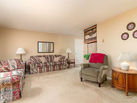3rd image of 4513 N Janney Ave