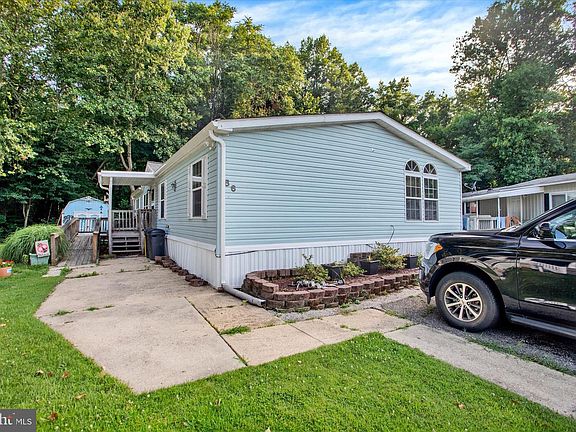 3rd image of 86 Edward Ln