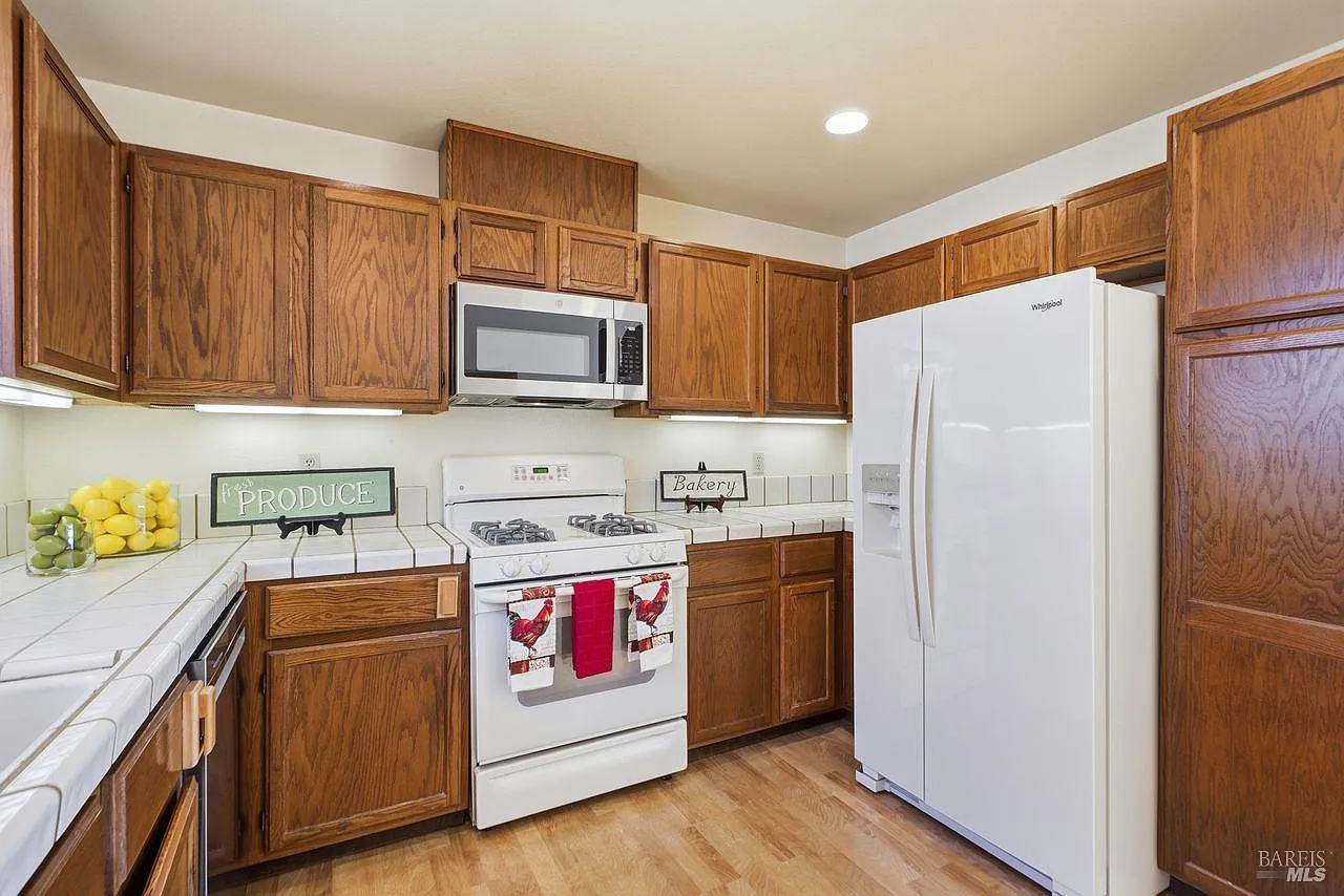1409 Morning Glory Drive - Photo 10