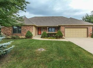 4220 SE Furlong Dr, Lees Summit, MO 64082