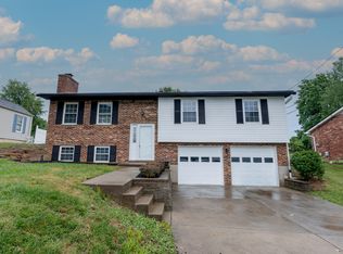 726 Rogers Rd, Villa Hills, KY 41017