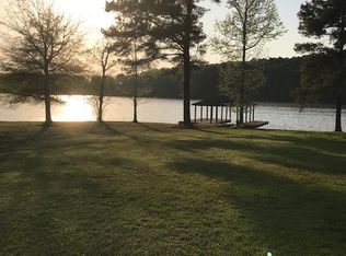 6320 Golden Pond Rd, Elm City, NC 27822