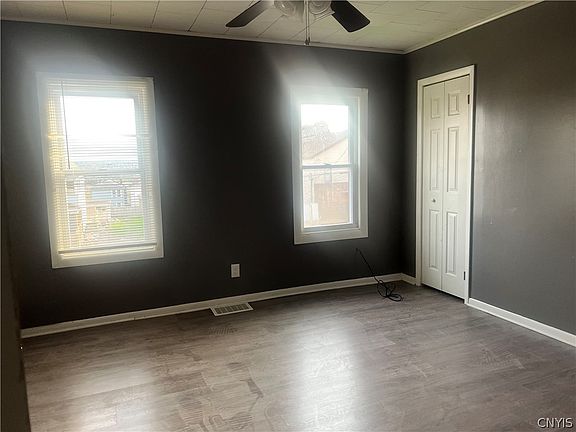 5th image of 2418 Lodi St