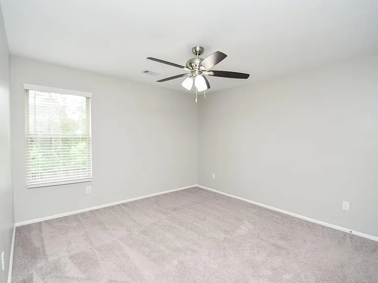 22707 Bolanzo Ln — Photo 18