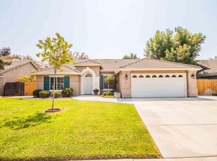 917 W Sandstone Ct, Hanford, CA 93230