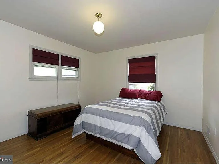 7408 Fairchild Dr — Photo 2