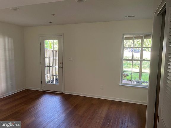 4th image of 2105 Mardic Dr