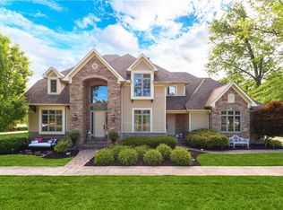 61 N Point Dr, Avon lake, OH 44012