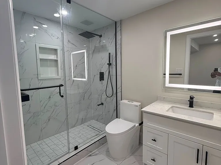 2 Chesney Cres #A — Photo 12