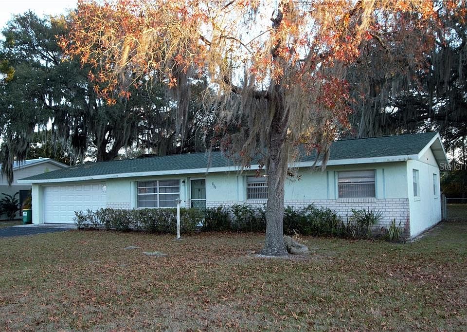 1st image of 307 Oakwood Ln