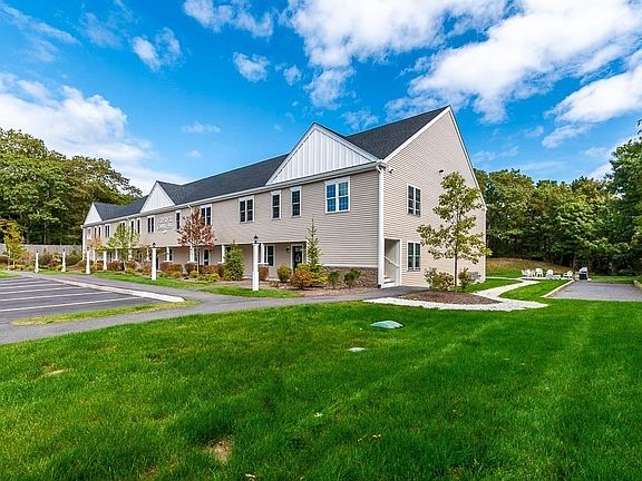 2nd image of 27 Ocean Walk Dr #207