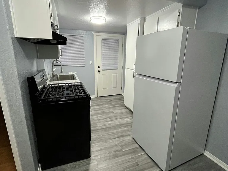 13423 Olive Dr #4 — Photo 3
