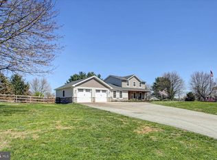70 Central View Rd, Dillsburg, PA