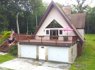 150 Atkinson Rd, Tafton, PA 18464