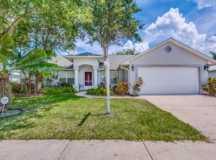 625 Sandpiper Cir, Melbourne, FL 32901