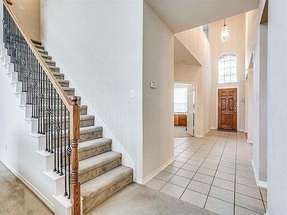 3rd image of 8429 Ladina Pl
