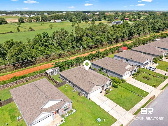 4th image of 18121 Lewis Smith Dr