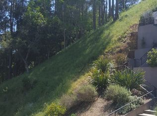 209 Sheridan Rd, Oakland, CA 94618