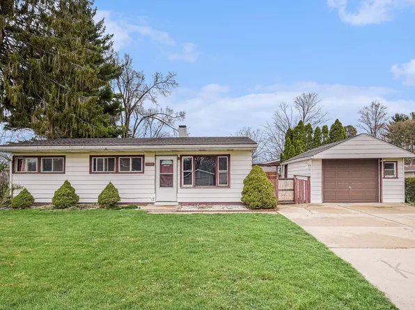 3105 Oakdale Ave, La Porte, IN 46350