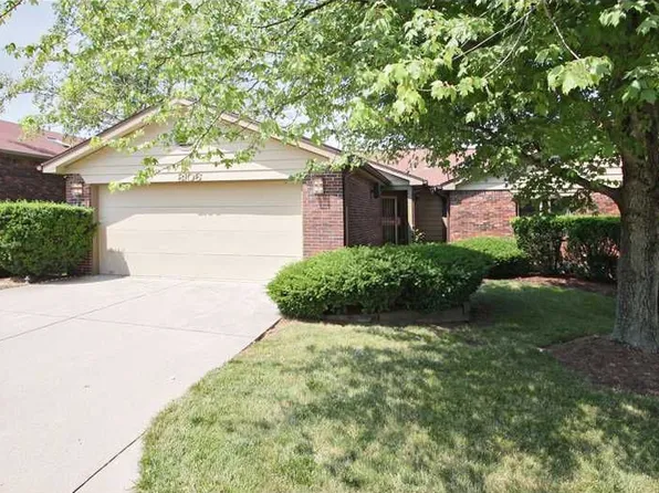 8106 Shoreridge Ter, Indianapolis, IN 46236