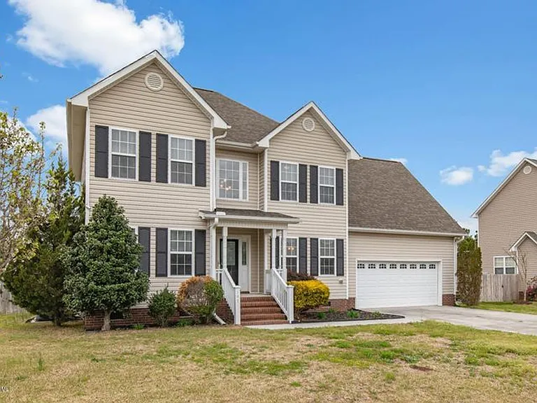 147 Harvest Moon Dr — Photo 1