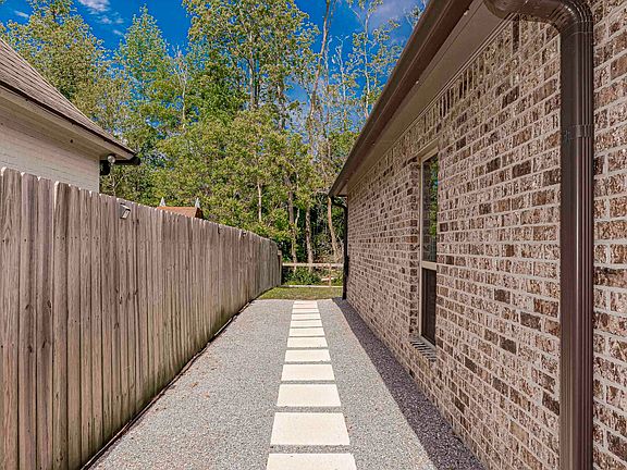 5th image of 37398 Cypress Hollow Ave