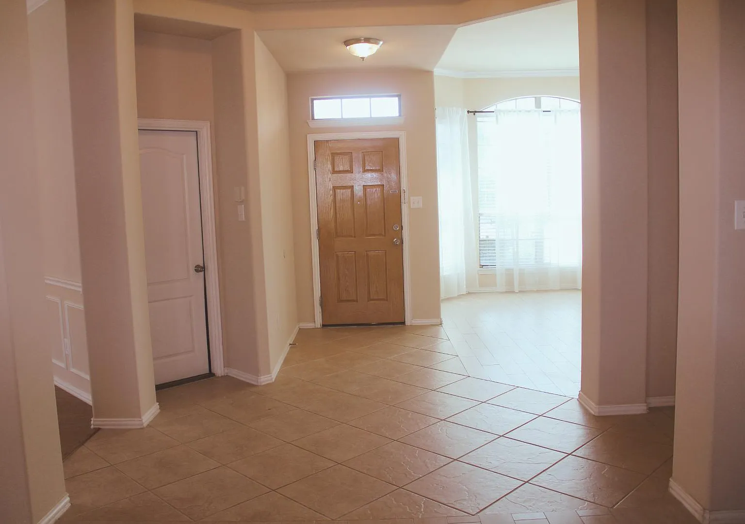 5913 Haven Lake Way — Photo 2