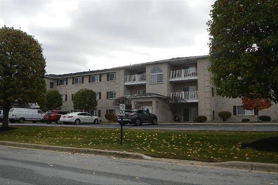 1st image of 2021 W 75th Pl Unit 18