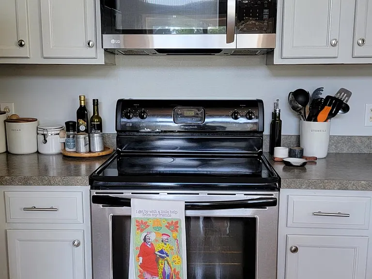 7648 Century Ct — Photo 17