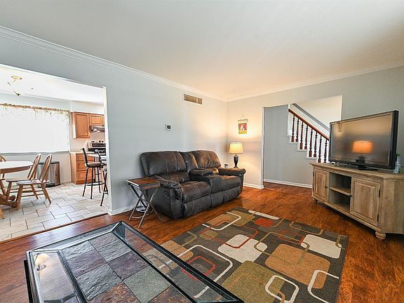 4th image of 306 Hillview Dr Lot 17