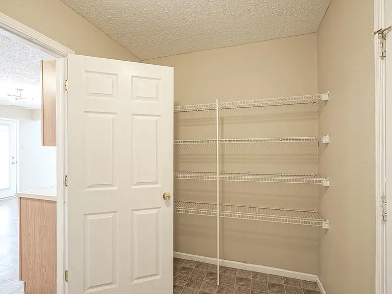 10155 Holly Berry Cir — Photo 13