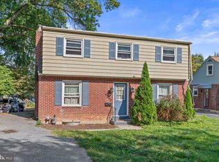 2247 Manor Ridge Dr, Lancaster, PA 17603