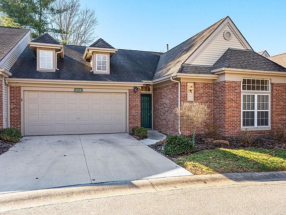 2nd image of 614 E Moss Creek Ct