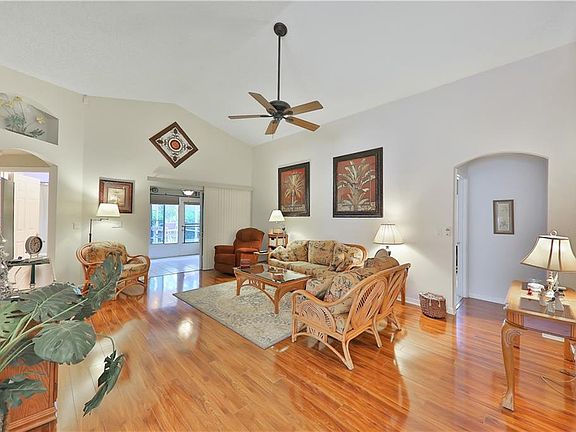 3rd image of 3602 Eversholt St